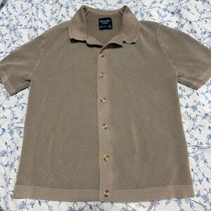 Abercrombie and Fitch  Garment Dye Button-Through Sweater Polo in Taupe